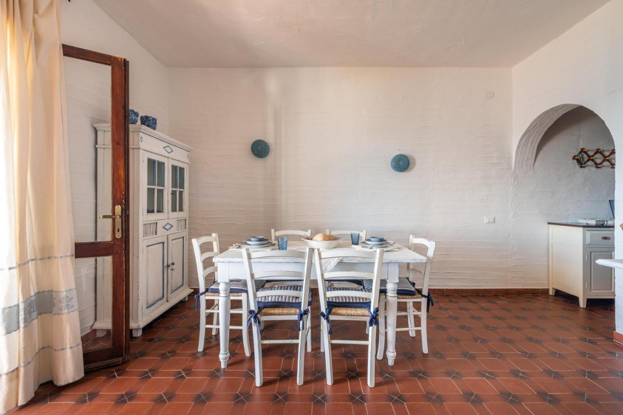 Vila Casa Nicoleup Porto Columbu - Perd'E Sali Exteriér fotografie