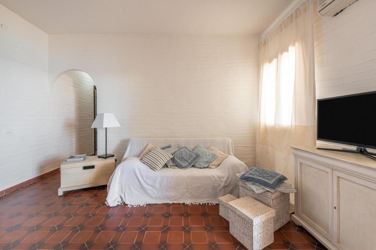 Vila Casa Nicoleup Porto Columbu - Perd'E Sali Exteriér fotografie